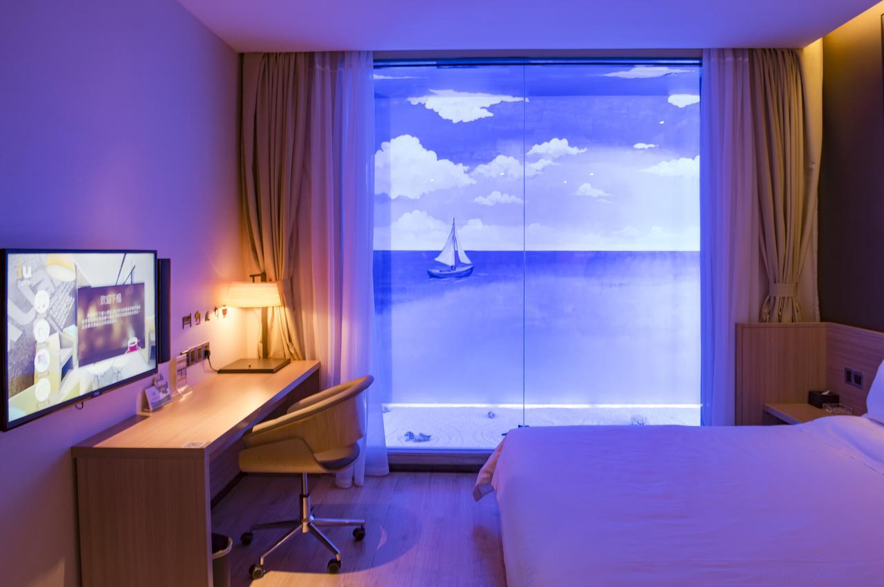 IU Hotel Shanghai Dongchuan Road Metro Station Bagian luar foto
